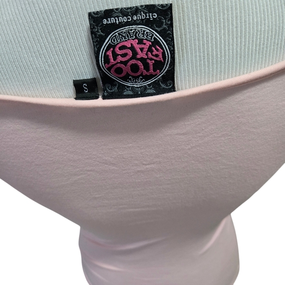 RARE* like new  unique punk rock vintage too fast off the shoulder top - Picture 4 of 4